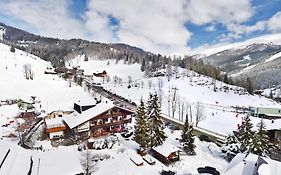 Schi- und Wanderhotel Berghof
